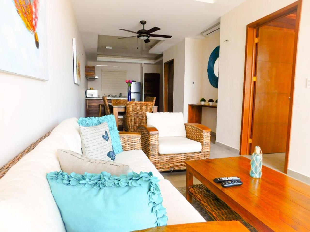 Aquastar By Rt Vacation Rentals Махахуал Екстериор снимка