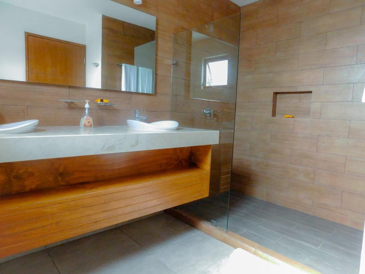 Aquastar By Rt Vacation Rentals Махахуал Екстериор снимка
